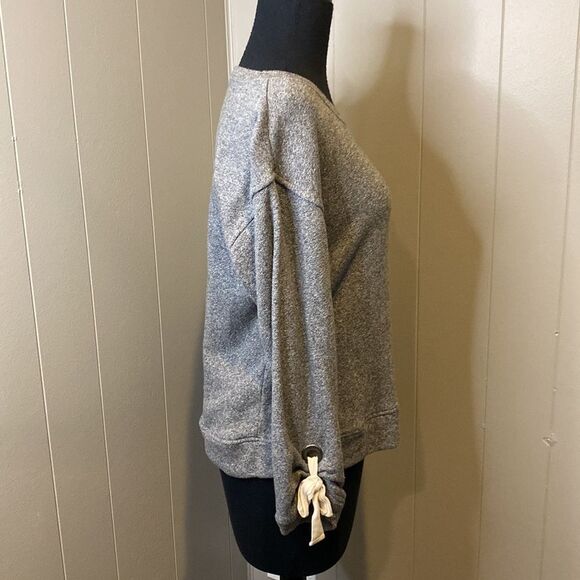 Splendid Extra Small Wide Neck Tied Cuffs Hole Comfy Relaxed Fit Sweatshirt. XS - Picture 3 of 6